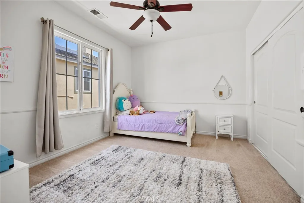 https://cdn.realtyfeed.com/cdn/127/306760142/ff211dfb0572cc44a14dbecb885c7dba.webp