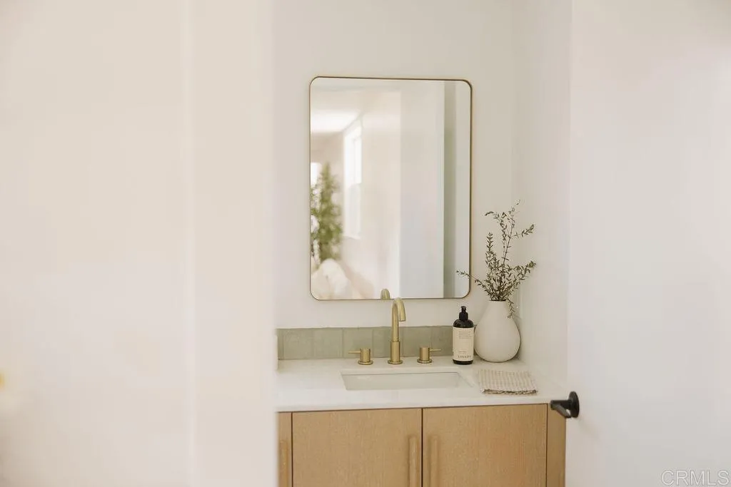 https://cdn.realtyfeed.com/cdn/127/306760147/5bfc7e5546af1419e044efb7defb3601.webp