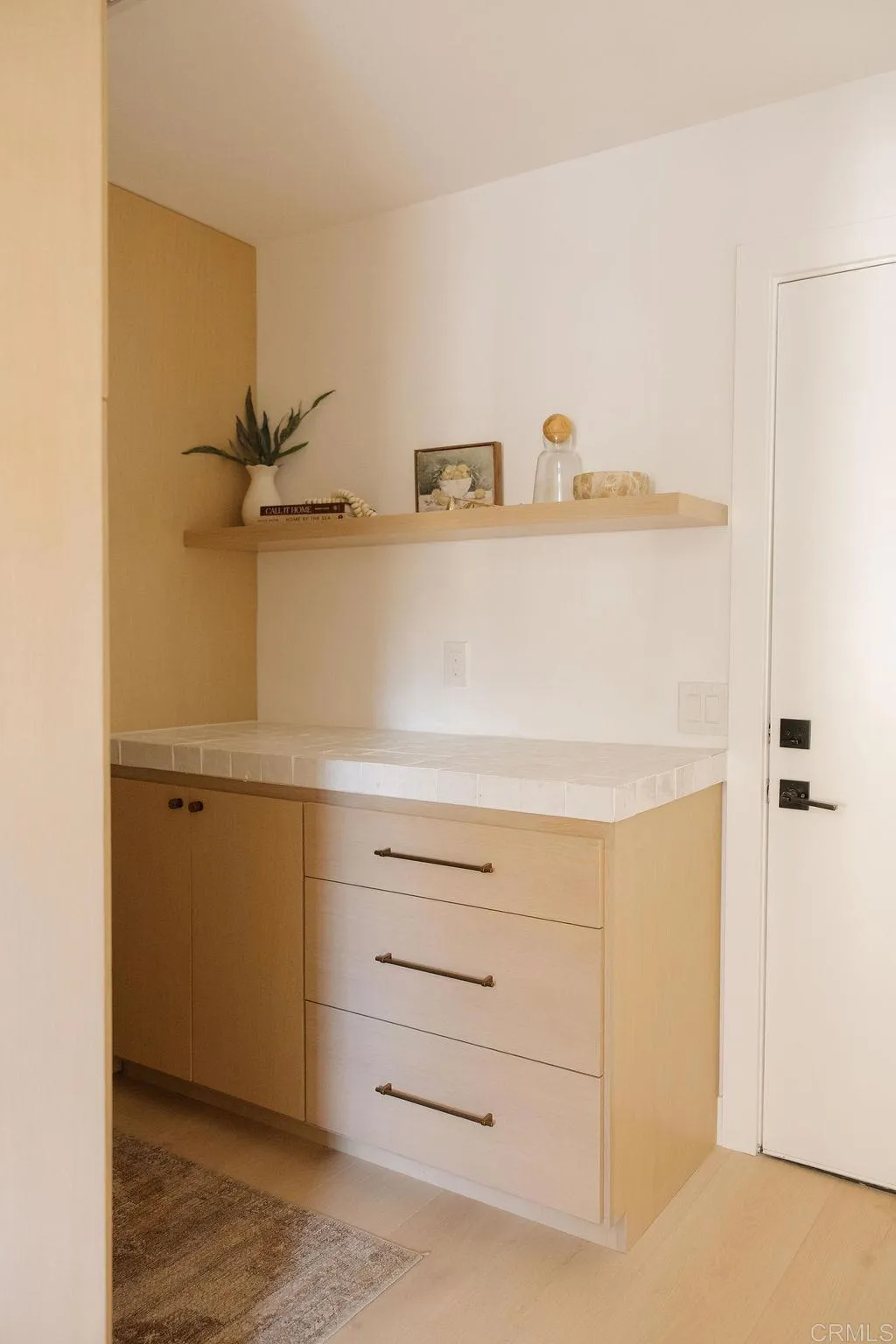 https://cdn.realtyfeed.com/cdn/127/306760147/726e85d05526fc913e773c2436ffe3f4.webp