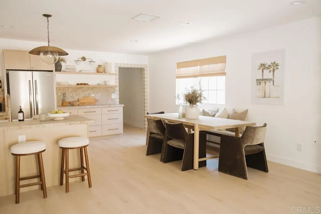 https://cdn.realtyfeed.com/cdn/127/306760147/8dcabc8faadf99a408c2eb582e699757.webp