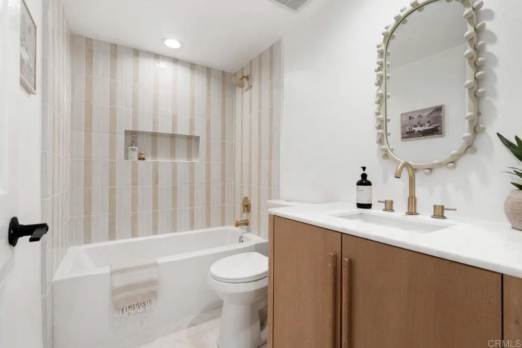 https://cdn.realtyfeed.com/cdn/127/306760147/97a9a7221a3e1e0de12b466efd3abed4.webp