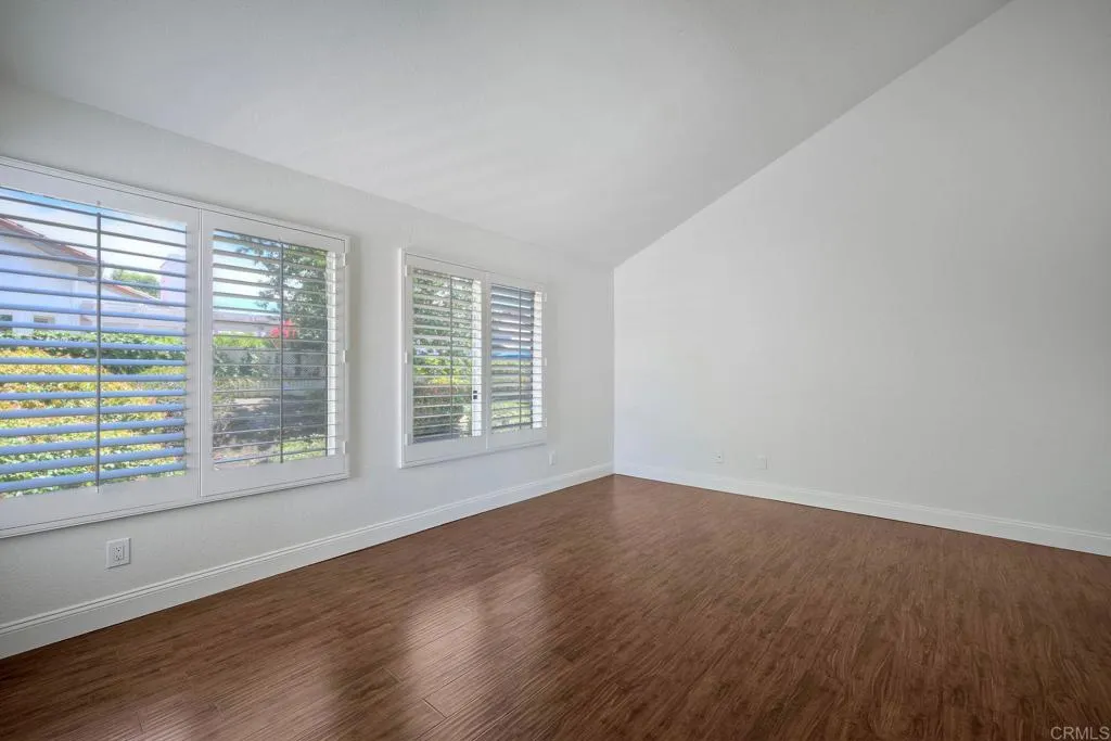 https://cdn.realtyfeed.com/cdn/127/306760150/b2fe8bef8a87fd59754b59588e6852ec.webp