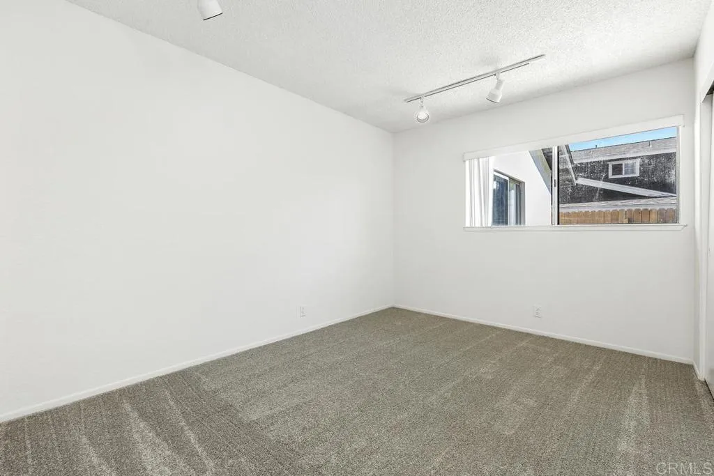 https://cdn.realtyfeed.com/cdn/127/306760181/29719958b757259992f8f0bd6bafdb8b.webp