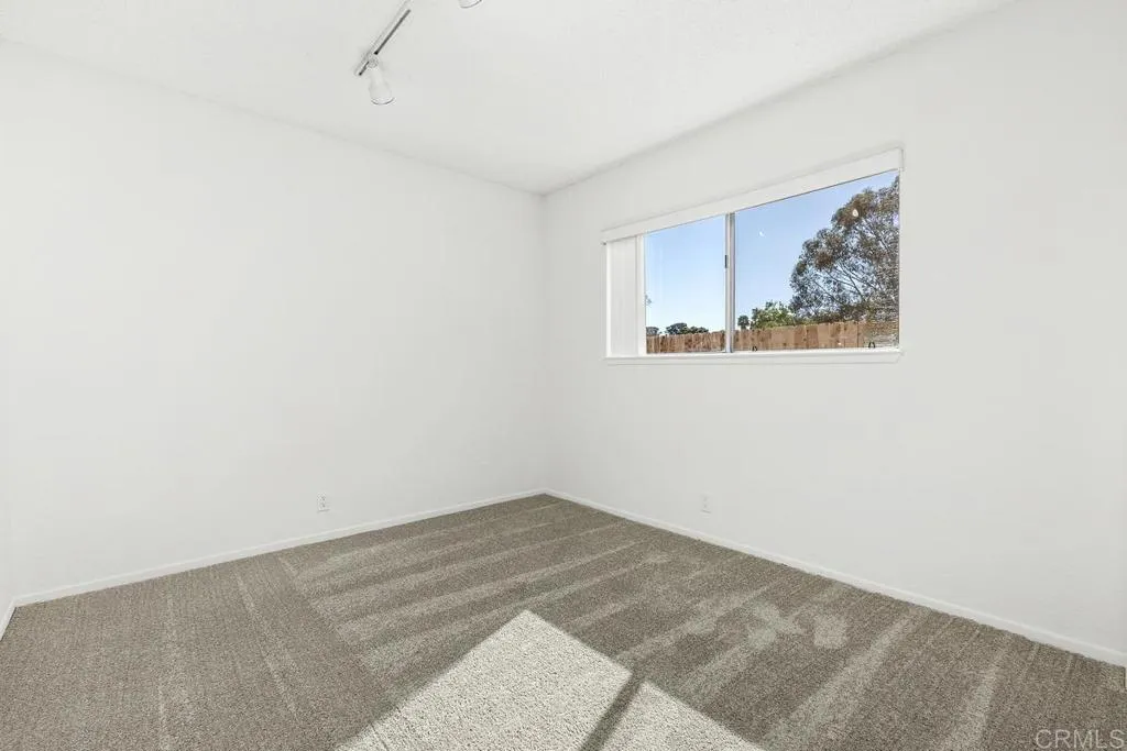 https://cdn.realtyfeed.com/cdn/127/306760181/657ed20a149ecd8bf5a8ab4401c63014.webp