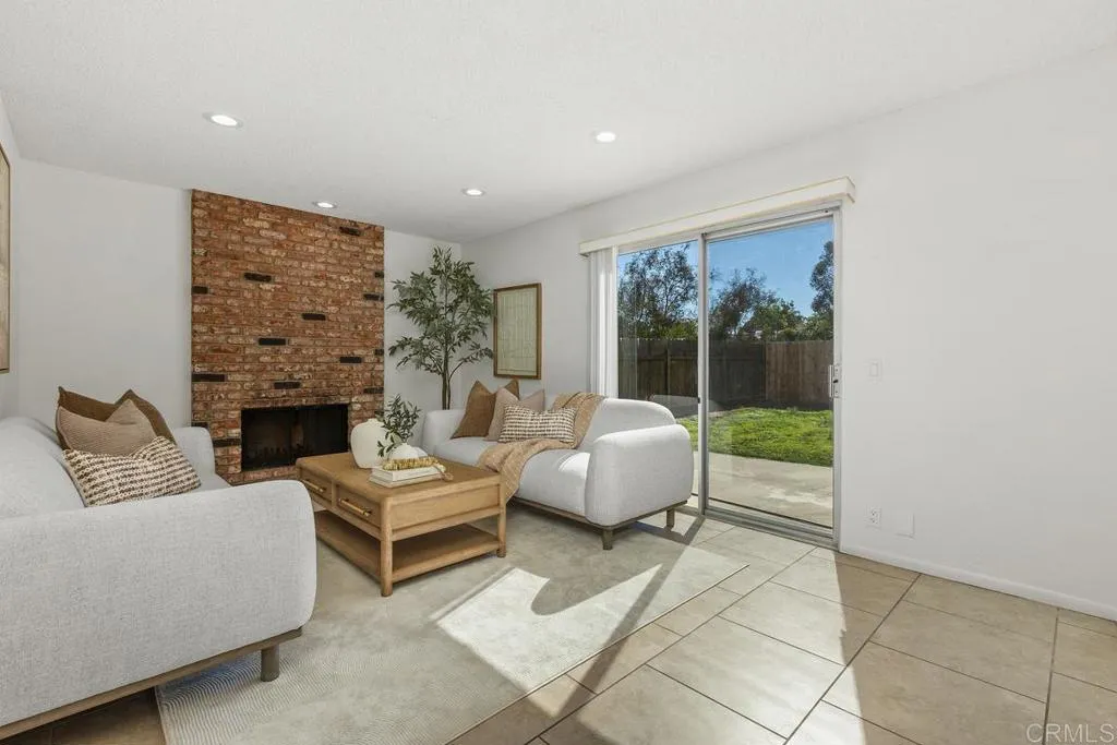 https://cdn.realtyfeed.com/cdn/127/306760181/d632b066ba283d62e07060818df6ec4b.webp
