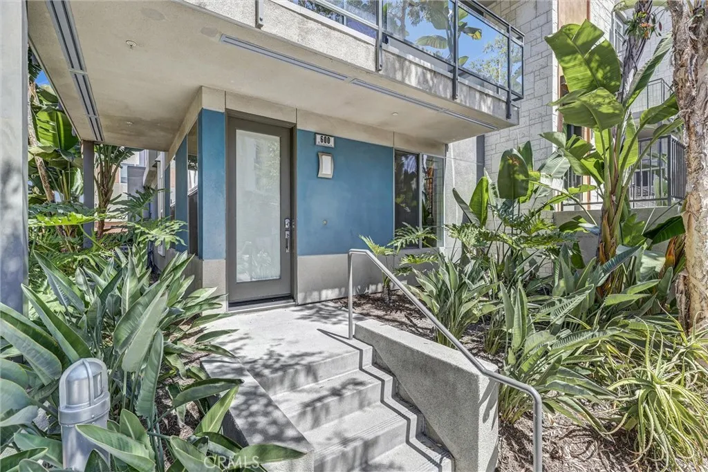 600 Rockfeller, Irvine, CA 92612 - Main photo, Irvine, CA