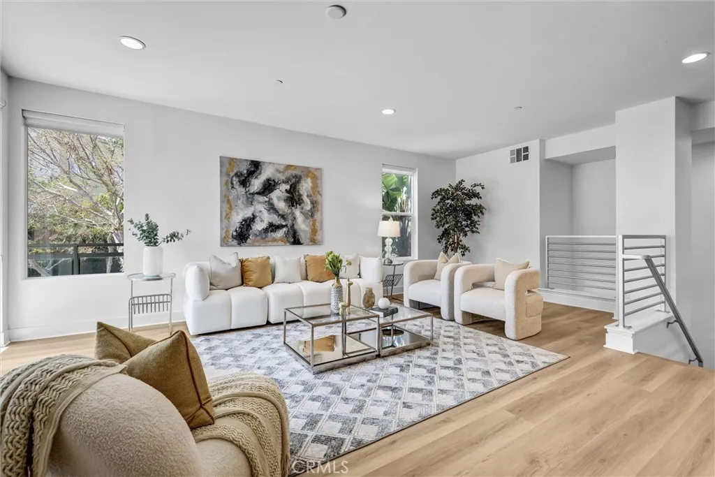 600 Rockfeller, Irvine, CA 92612 - Photo 3 of 20, Irvine, CA