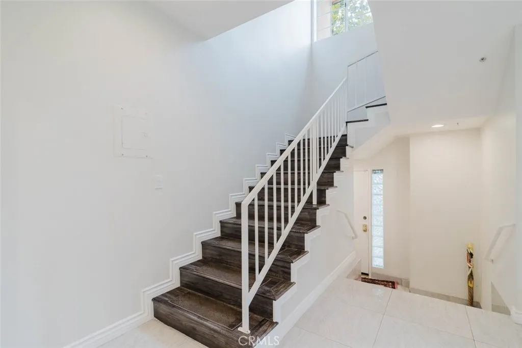 1245 Grandview Avenue Unit 4, Glendale, CA 91201 - Photo 3 of 32, Glendale, CA