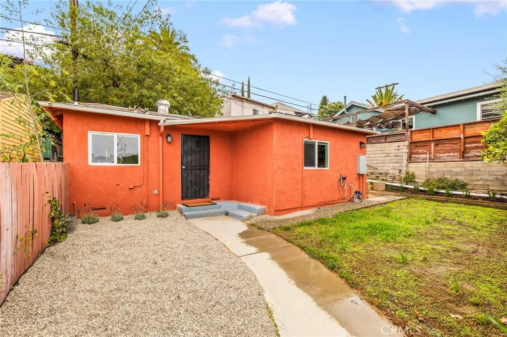 Los Angeles, CA 90065
