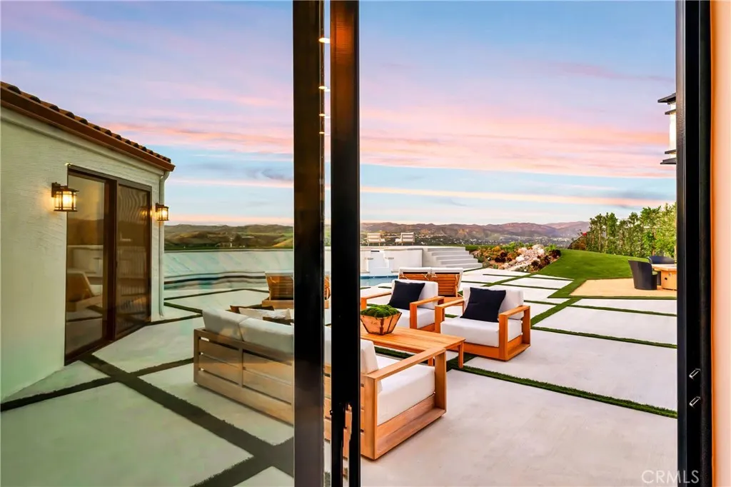24247 Park Granada, Calabasas, CA 91302 - Photo 5 of 37, Calabasas, CA