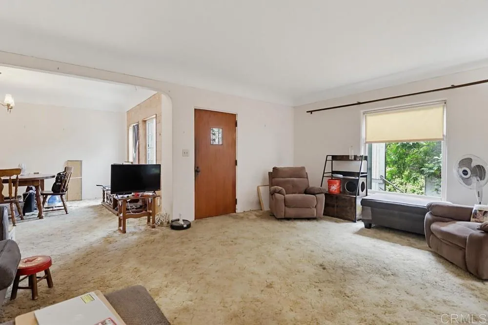 https://cdn.realtyfeed.com/cdn/127/306760240/150994351dd34073ecac15183a6f4bbe.webp