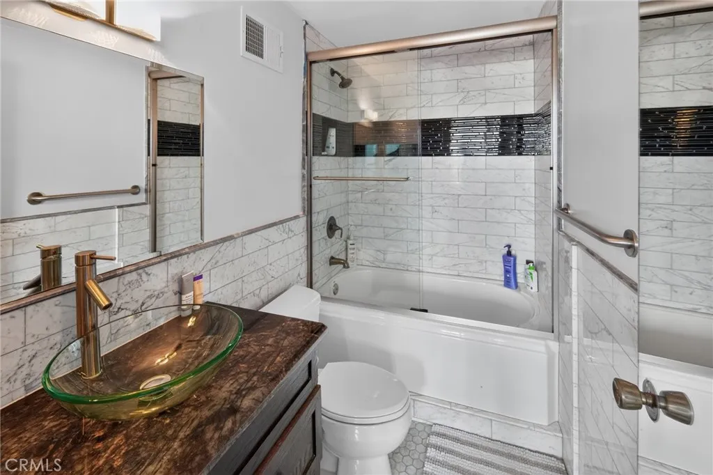 Photo #20: TR26144105 Listing: Photo #20