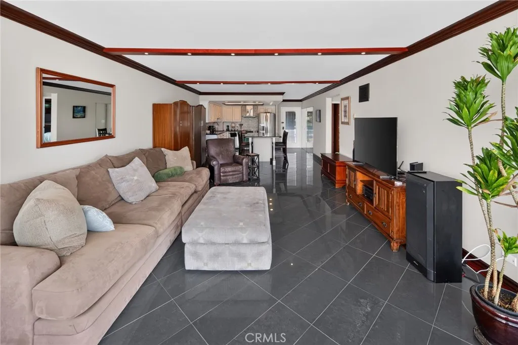 Photo #13: TR26144105 Listing: Photo #13