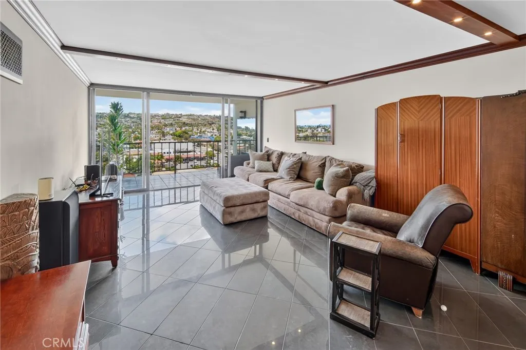 Photo #11: TR26144105 Listing: Photo #11
