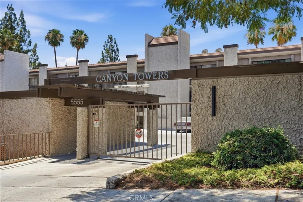 5555 Canyon Crest Unit F2, Riverside, CA 92507 - Main photo, Riverside, CA