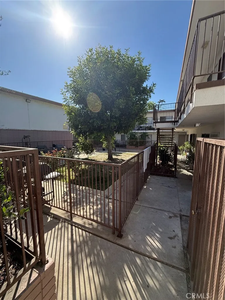 13040 Dronfield Ave Unit 1, Sylmar, CA 91342 - Photo 3 of 6, Sylmar, CA