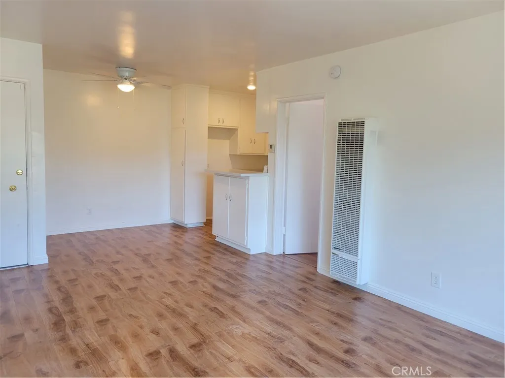 652 N Whitnall Highway, Burbank, CA 91505 - Photo 3 of 12, Burbank, CA