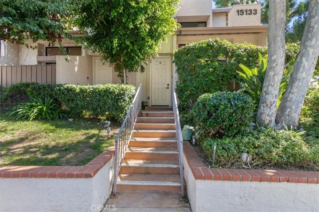 15133 Magnolia Unit E, Sherman Oaks, CA 91403 - Photo 4 of 36, Sherman Oaks, CA