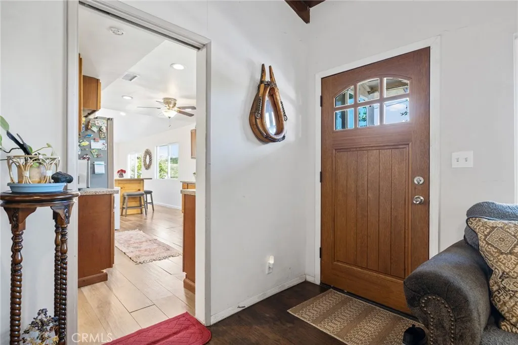 30325 N Brandywine Canyon, Canyon Country, CA 91351 - Photo 4 of 38, Canyon Country, CA