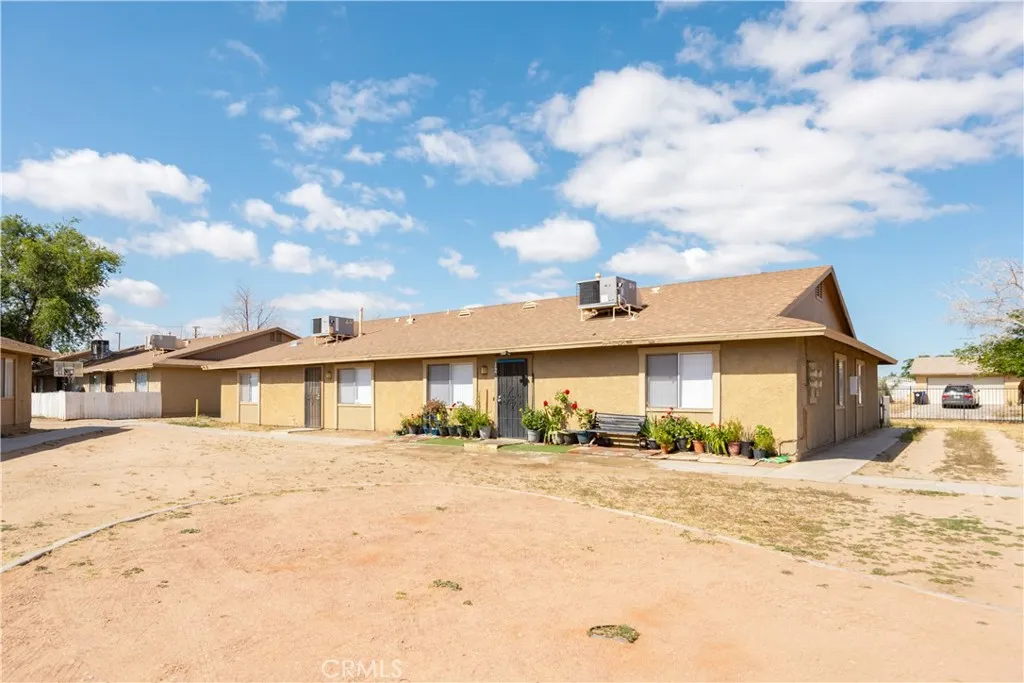 11200 Chamberlaine, Adelanto, CA 92301 - Photo 4 of 15, Adelanto, CA