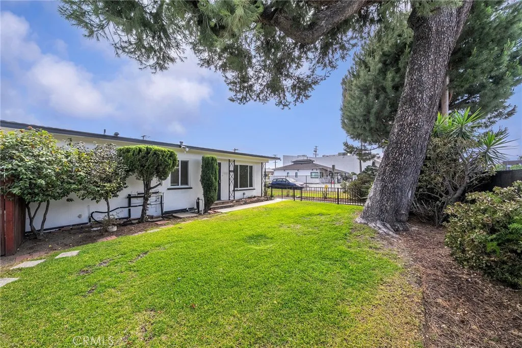 9050 Huntington Drive, San Gabriel, CA 91775 - Photo 3 of 19, San Gabriel, CA