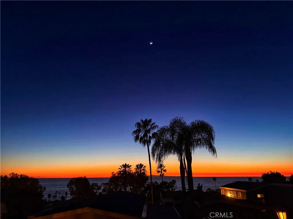 30802 Coast Unit F11, Laguna Beach, CA 92651 - Main photo, Laguna Beach, CA