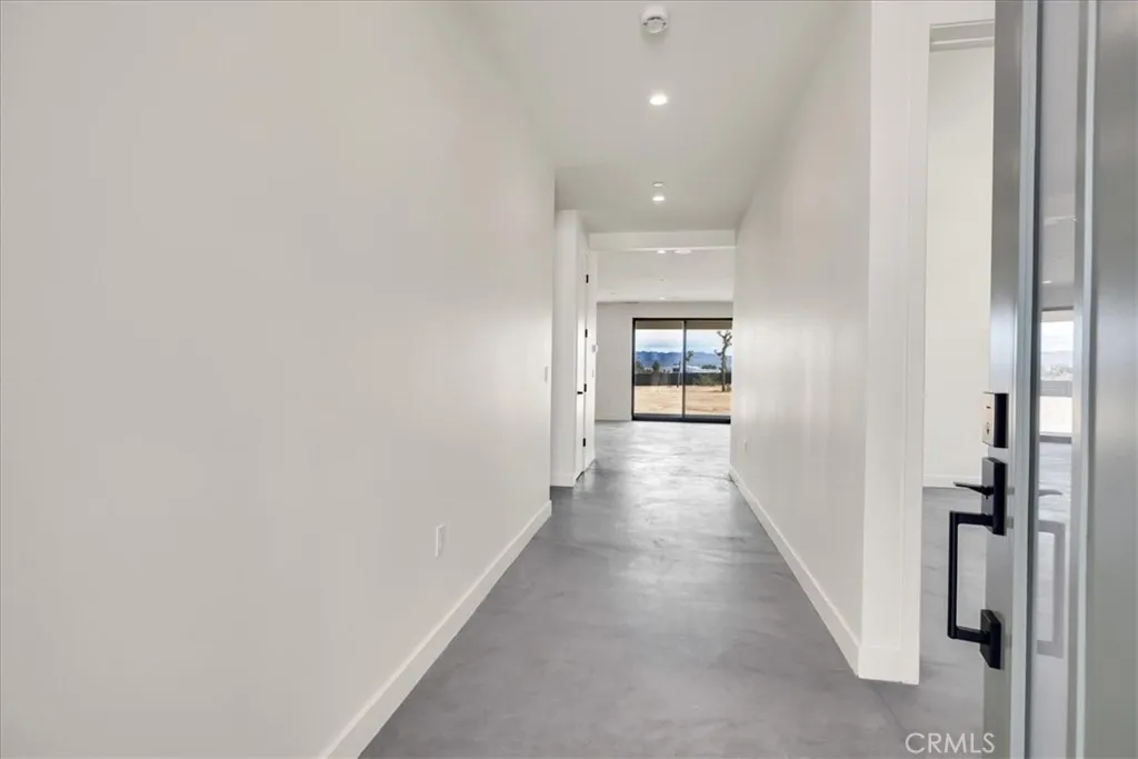 58833 Sunflower Drive, Yucca Valley, CA 92284 - Photo 5 of 48, Yucca Valley, CA