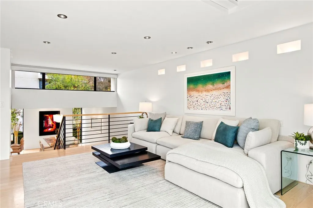 28 Sea Colony Drive, Santa Monica, CA 90405 - Photo 3 of 36, Santa Monica, CA