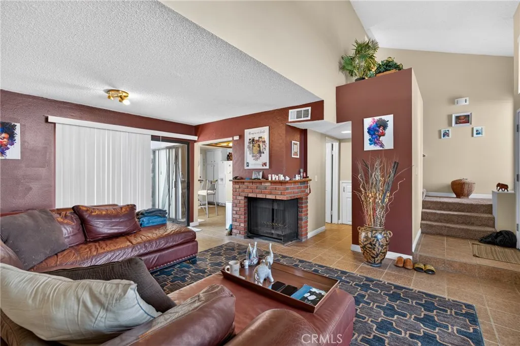 1974 E Lynwood Drive Unit 10e, San Bernardino, CA 92404 - Photo 2 of 35, San Bernardino, CA