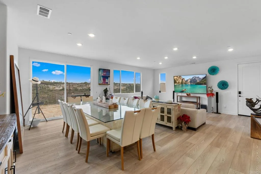 Photo #29: PTP2605079 Listing: Photo #29