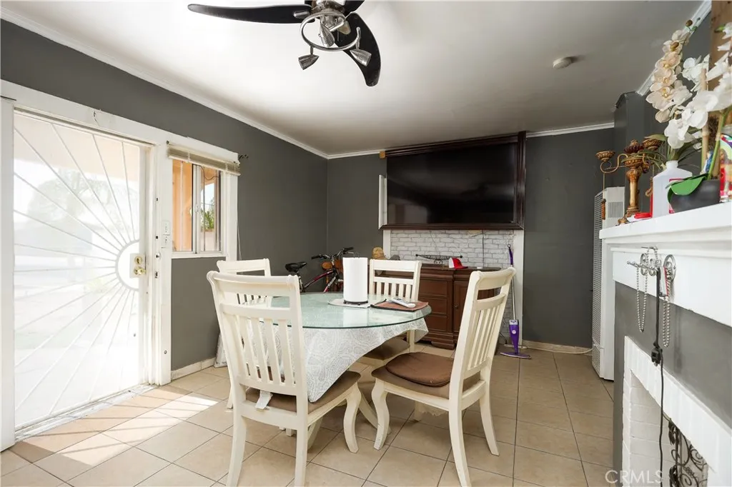 905 Q Street, Bakersfield, CA 93304 - Photo 3 of 21, Bakersfield, CA