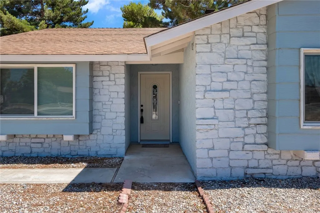 13251 Winona, Apple Valley, CA 92308 - Photo 4 of 36, Apple Valley, CA
