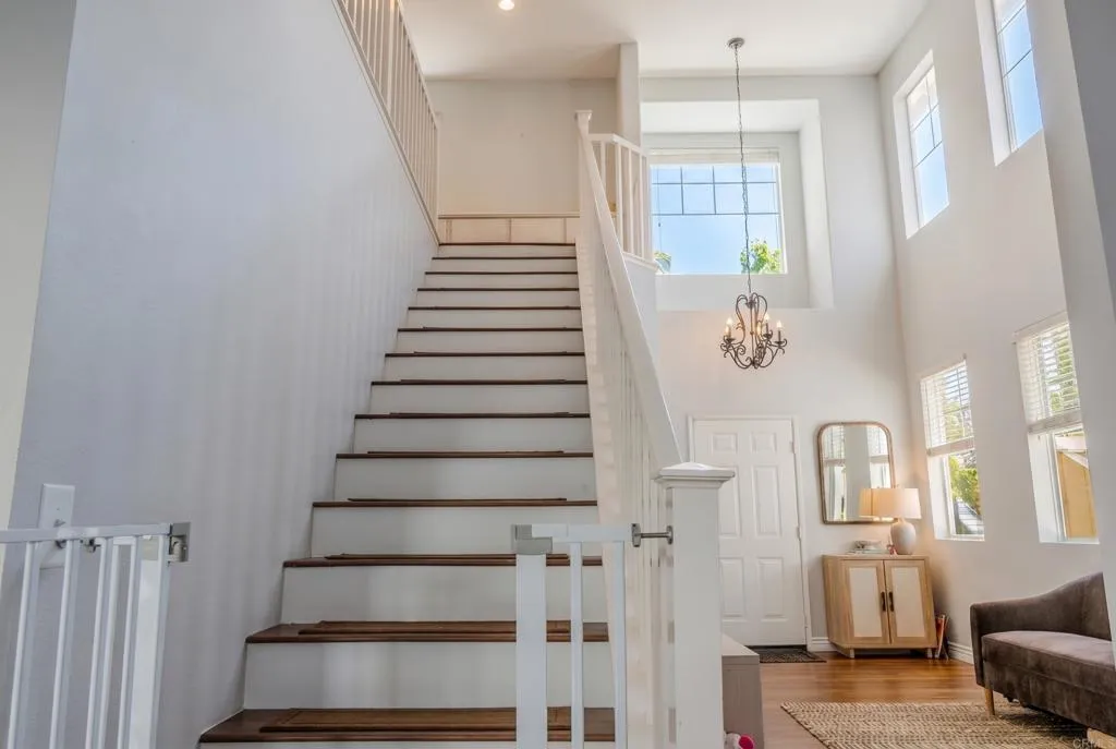 42132 Orange Blossom Drive, Temecula, CA 92591 - Photo 3 of 30, Temecula, CA
