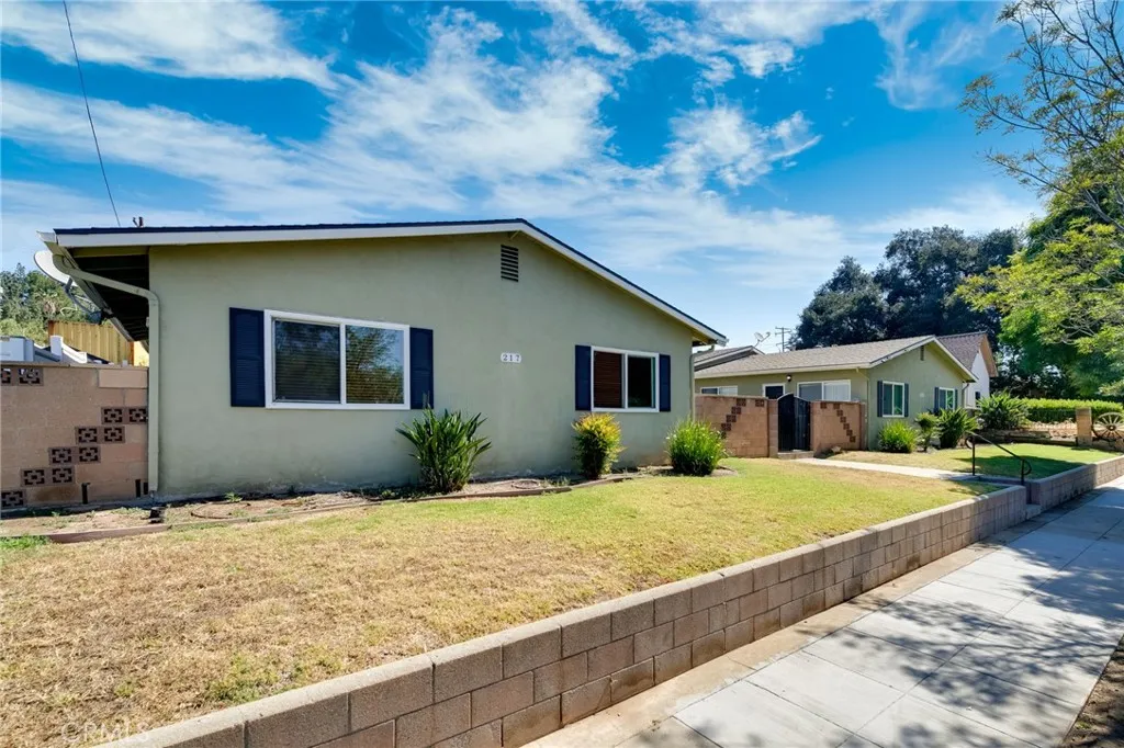 213 W 4th, San Dimas, CA 91773 - Photo 4 of 15, San Dimas, CA