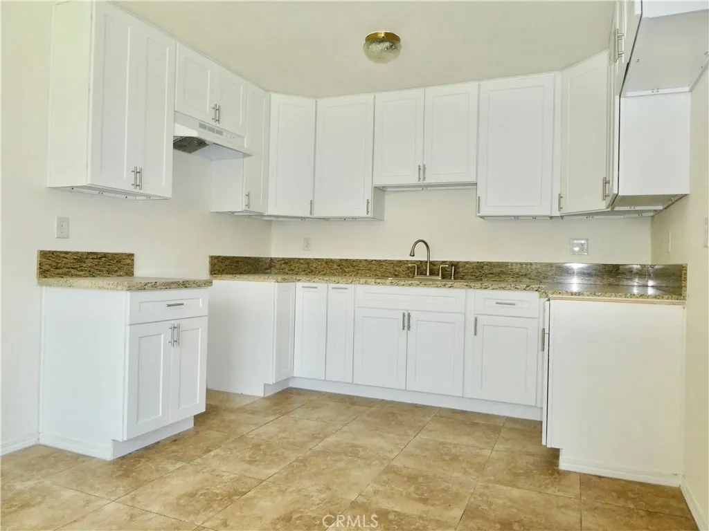 966 W Pine Street, Upland, CA 91786 - Photo 5 of 23, Upland, CA