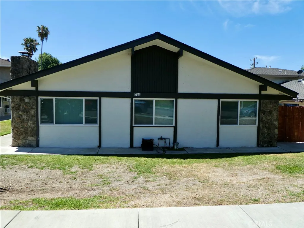966 W Pine Street, Upland, CA 91786 - Main photo, Upland, CA