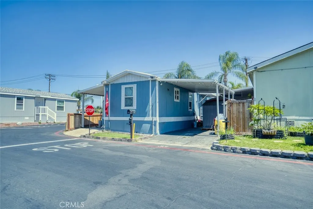 310 E Philadelphia Unit 33, Ontario, CA 91761 - Photo 3 of 13, Ontario, CA