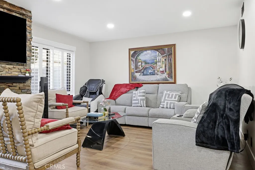 8341 De Soto Unit 15, Canoga Park, CA 91304 - Photo 3 of 48, Canoga Park, CA