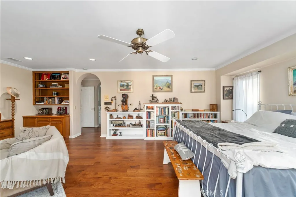 https://cdn.realtyfeed.com/cdn/127/306760448/89b3101f8660f56e369b17d931a0adb6.webp