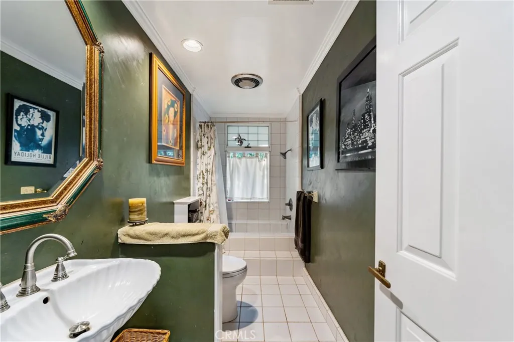 https://cdn.realtyfeed.com/cdn/127/306760448/bab91ca92f71fa46d53be0410dc99c39.webp
