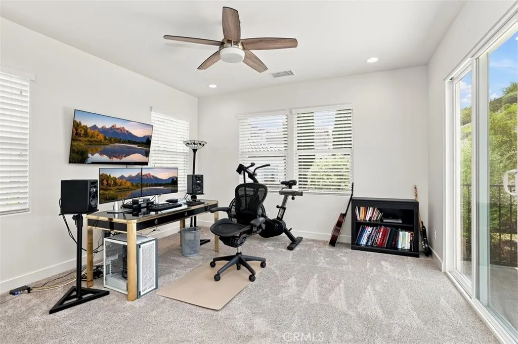 https://cdn.realtyfeed.com/cdn/127/306760453/00a689258c0de4ca22f281897d3a6a26.webp