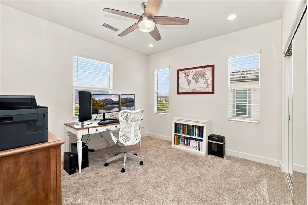 https://cdn.realtyfeed.com/cdn/127/306760453/08ff9530ca985a9010ea662b9fb0f8d8.webp