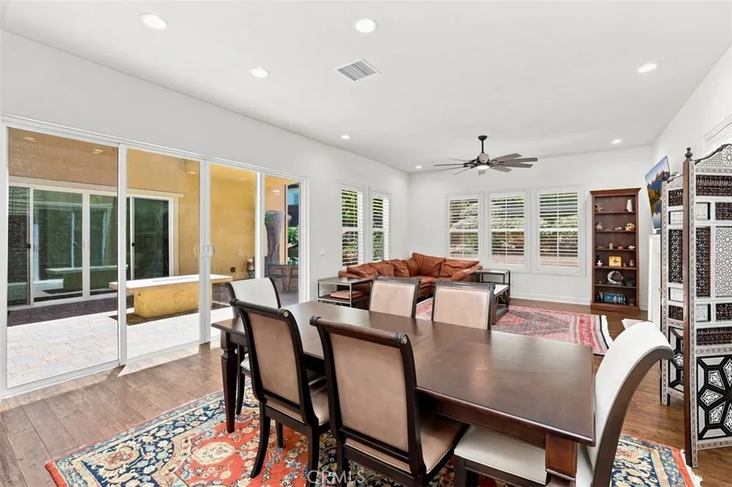 https://cdn.realtyfeed.com/cdn/127/306760453/1cea3b23b8a124a959216c346a3d6371.webp