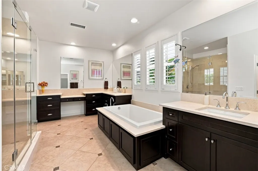 https://cdn.realtyfeed.com/cdn/127/306760453/229da0f7983e57e5c93090ac515dd74a.webp