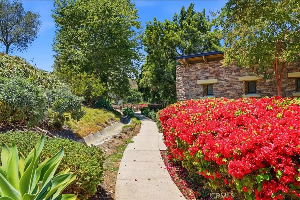 https://cdn.realtyfeed.com/cdn/127/306760453/2eaf453168b3aaa68fd637959d72db8c.webp