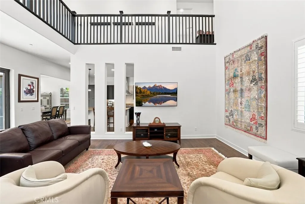 https://cdn.realtyfeed.com/cdn/127/306760453/7666f6a5f82bc5fe34c70edf70ee5f2e.webp