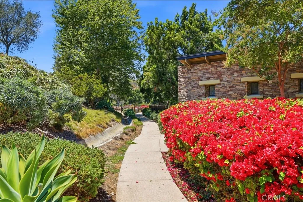 https://cdn.realtyfeed.com/cdn/127/306760453/7907b76fd8ae356c9a8cfacfb26390ee.webp