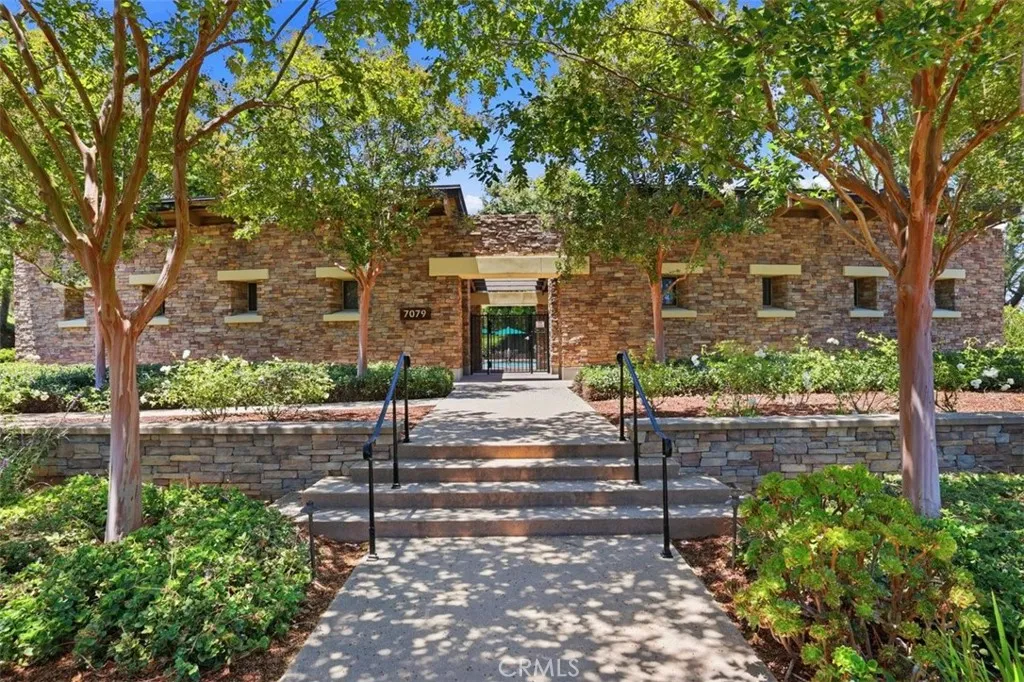 https://cdn.realtyfeed.com/cdn/127/306760453/87fd41cf913c646cd56cf66a0db0623a.webp