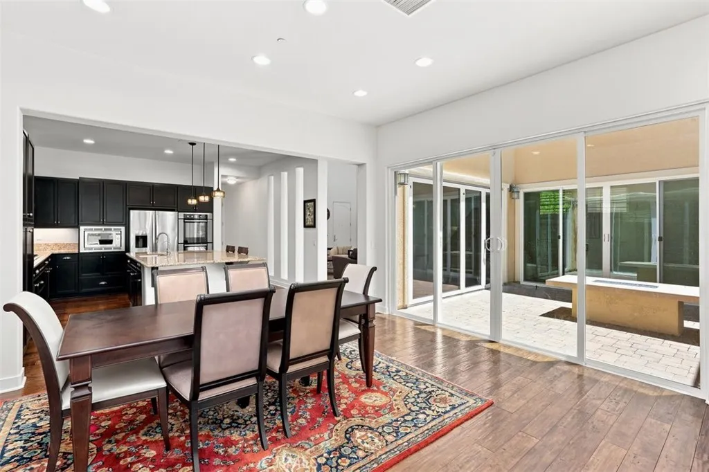 https://cdn.realtyfeed.com/cdn/127/306760453/8b82998d5a2ecd4db35d348501b771a6.webp