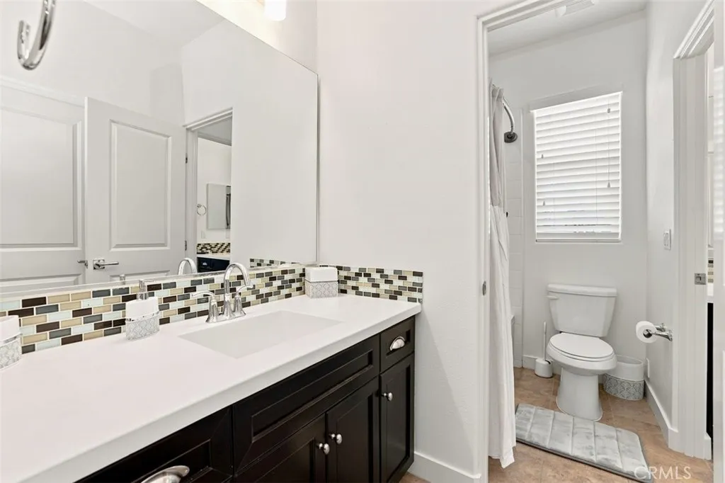 https://cdn.realtyfeed.com/cdn/127/306760453/ce8eb782639de3710bc834f5dc9c6fd8.webp